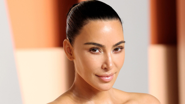 Kim Kardashian Returned to Her Honey-Blonde Era for Just a Minute